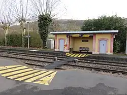 Abri de quai type PLM.