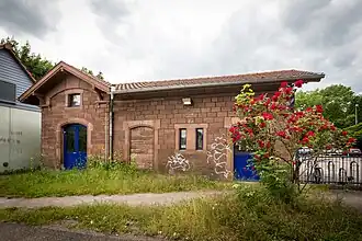 Annexe vue depuis le quai.