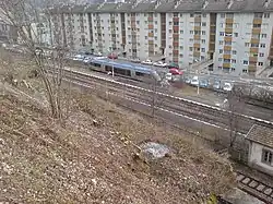 Vue sur les trois voies.