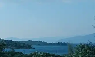 Vue des îles depuis la côte turque.
