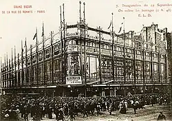 Grand bazar de la rue de Rennes à Paris