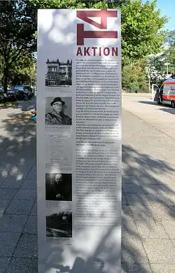 photographie en couleur d'un panneau commémoratif des victimes de l'Aktion T4