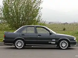 Nissan Sunny B13 4 portes