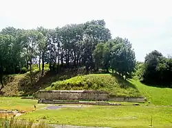 L'amphithéâtre en hémicyle, extrémité nord des tribunes
