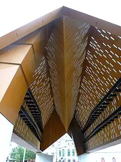 vue de l'intérieur de la toiture de la halle de Gand