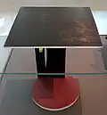 Une table-sofa en 1923.