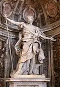 Statue colossale de saint Longin tenant la Sainte Lance, par Le Bernin (Rome, basilique Saint-Pierre).