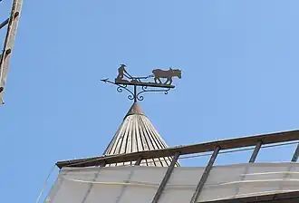 Girouette Labour sur le moulin de Lambesc (Bouches-du-Rhône).