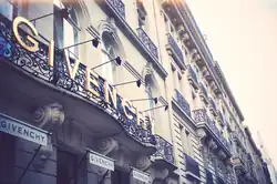 Maison Givenchy à l'avenue George-V, Paris.