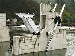 Barrage des Quatre Cheminées en cours de construction.