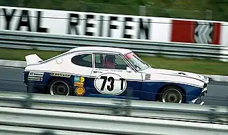 Photo de Dieter Glemser pilotant une Ford Capri.