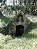La fontaine de dévotion dédiée à saint Fiacre.