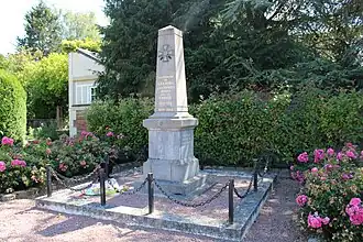 Le monument aux morts.