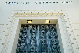 Entrée principale de l'observatoire Griffith.