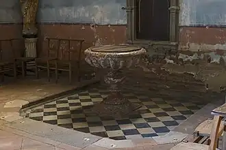 Fonts baptismaux de l'église.