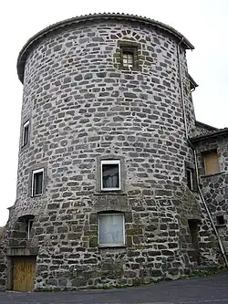 Grosse tour du château.