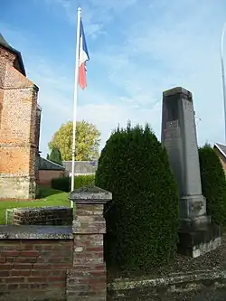 Monument aux morts.