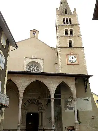 L'église Notre-Dame-d'Aquilon.