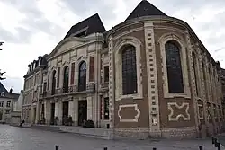Ancien hôpital Saint-Julien, théâtre puis école de musique