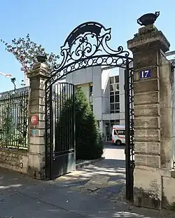 No&nbsp;17 : hôpital Sainte-Périne.