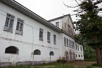 Hôpital.