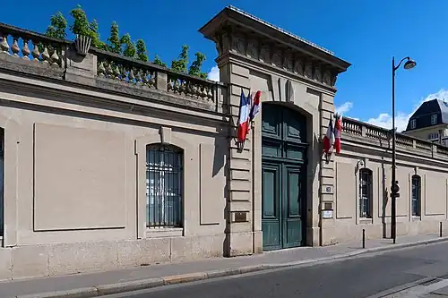 Portail de l'hôtel de Cassini au no&nbsp;32.