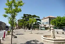 la place de la mairie.