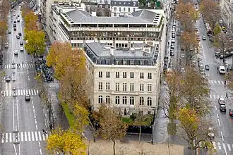 illustration de Louis Hachette Group