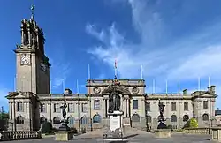 Description de cette image, également commentée ci-après