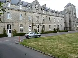 Façade d'origine (1860) de l'hôtellerie.