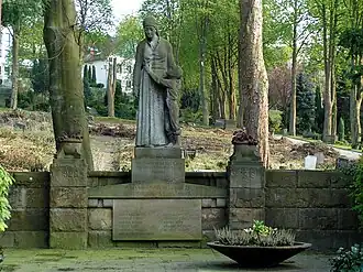 Description de cette image, également commentée ci-après