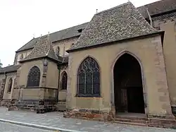 Porche d'entrée latérale "Chörel".