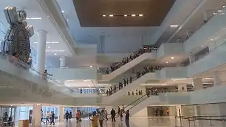 Hall de l'entrée secteur Ouest