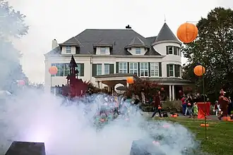 Fête d'Halloween dans les jardins de la résidence vice-présidentielle.