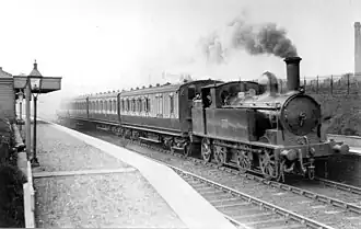 La 1062 en tête d'un train de voyageurs de Walsall à Birmingham.