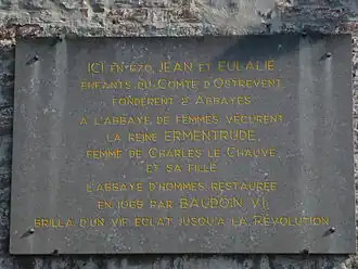 Plaque rappelant l'existence de l'abbaye.