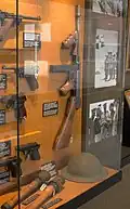 Collection d'armes.