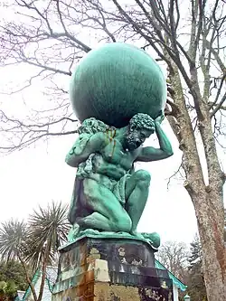 Bronze de W.Brodie&nbsp;(en).