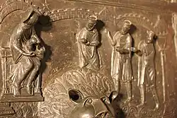 Détail du battant à droite