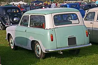 Ouverture latérale de la porte arrière