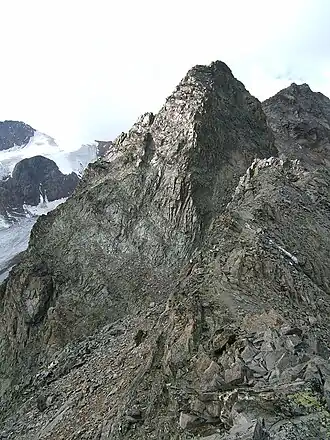 Vue depuis le sud-est.