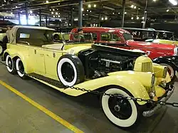 Limousine 6 roues par Marius Franay