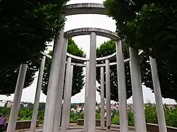 Monopteros dans le jardin botanique.