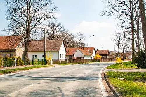 Horní Roveň : rue Hlavní.