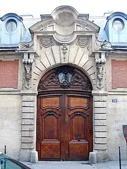 Entrée de l'hôtel d'Alméras au no&nbsp;30.