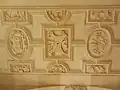Détail d'un des caissons du plafond de la grande galerie