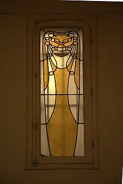 Vitrail dans le vestibule.