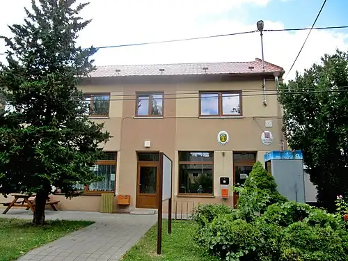 Hruška  : la mairie.