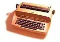 (Ev.3) La machine à écrire IBM, à boule.