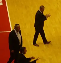 Gregor Beugnot (entraineur), Yves Duvernois (directeur sportif) et Thierry Authier de l'Élan Chalon en 2011 lors du match de Pro A entre Chalon et Le Mans